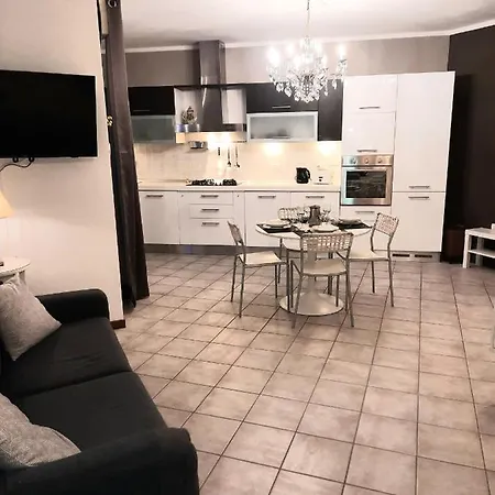 Repubblica Fiera District Apartment